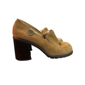 Women's Tan Suede Block Heel Shoes